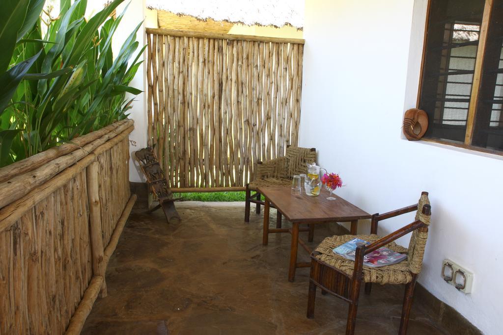 Sheba Cottages - Diani Beach Exterior photo